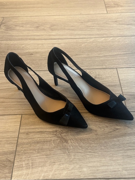 Kelly & Katie Shoes - Kelly & Katie Black Pointed Toe Bow Stiletto Heels Pumps Size 9
